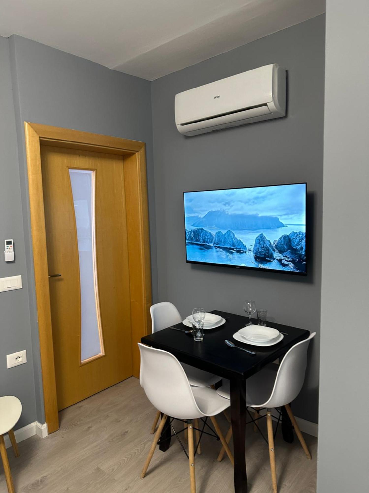 Xhimi'S Seaside Apartments Durrës Buitenkant foto