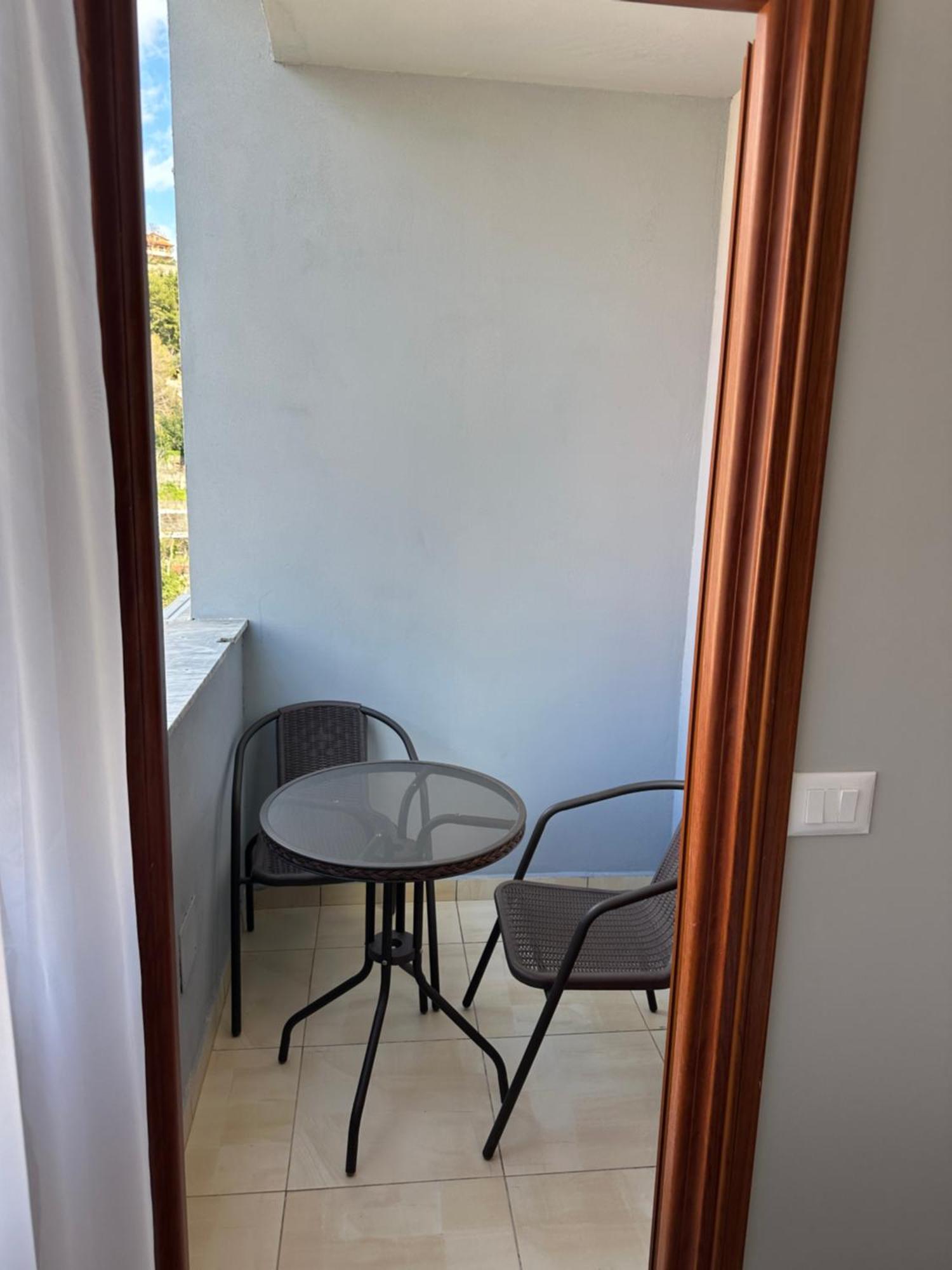 Xhimi'S Seaside Apartments Durrës Buitenkant foto