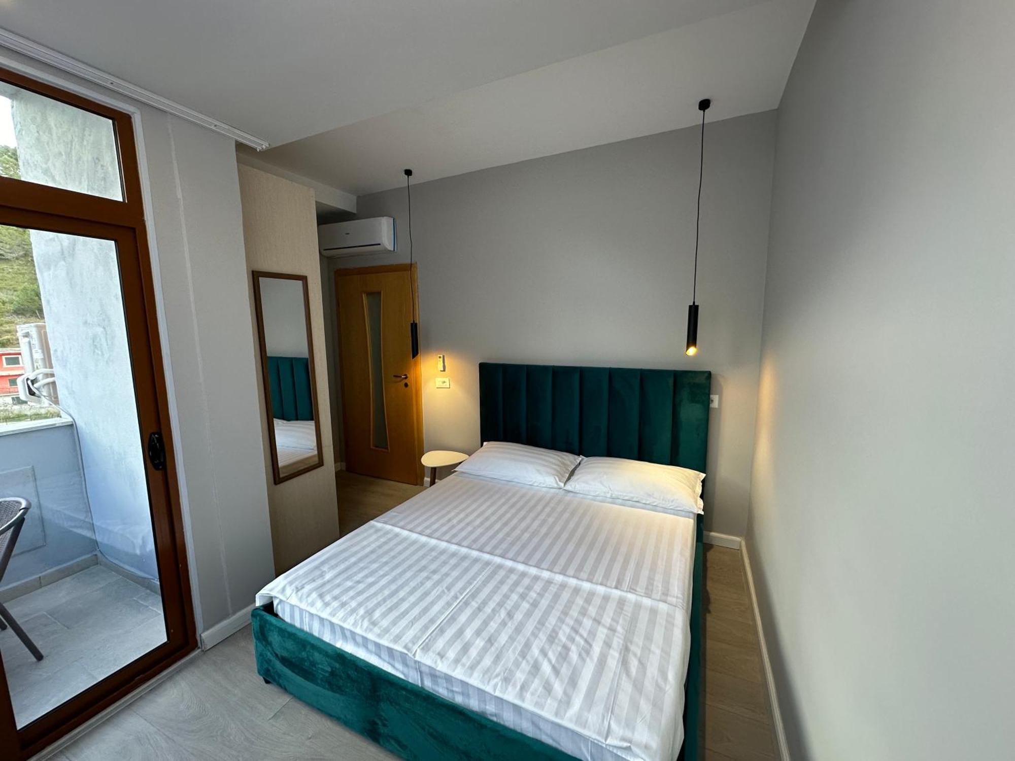Xhimi'S Seaside Apartments Durrës Buitenkant foto